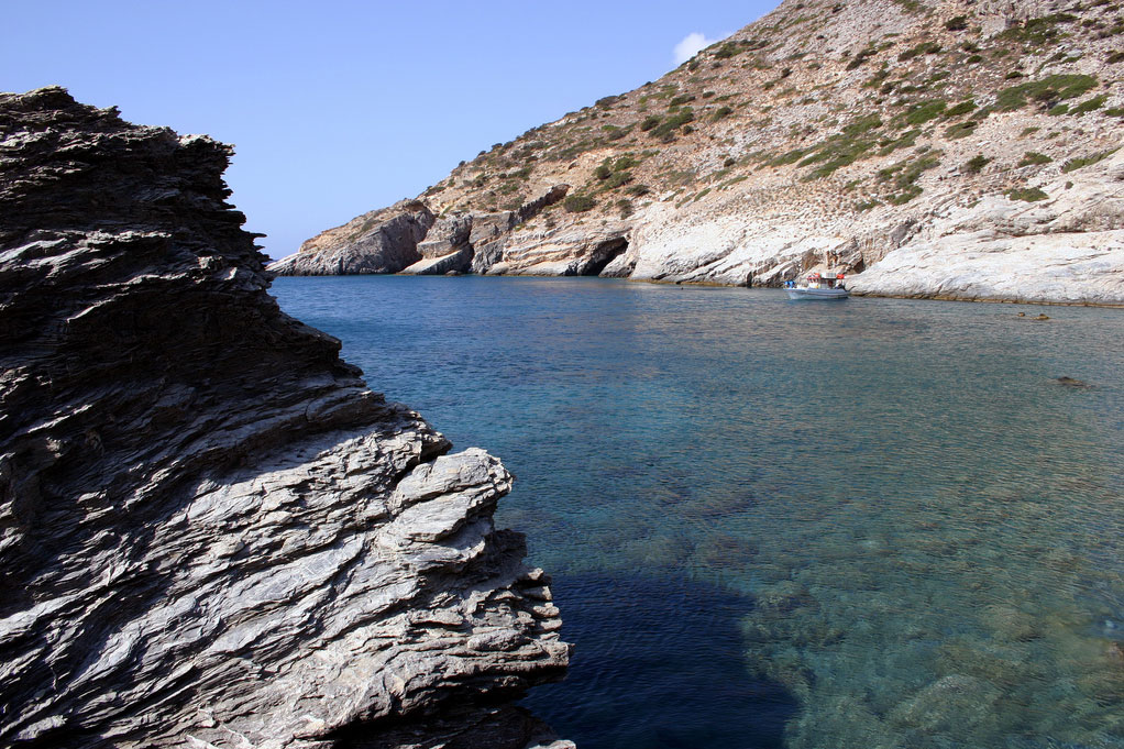 Mourou beach -  by Petit Breton