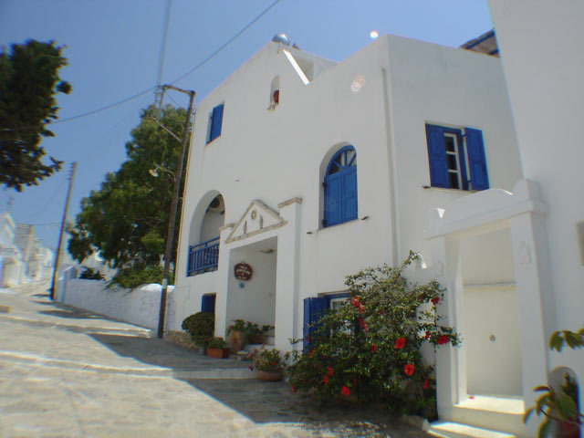 AMORGAIA ROOMS IN  KATAPOLA